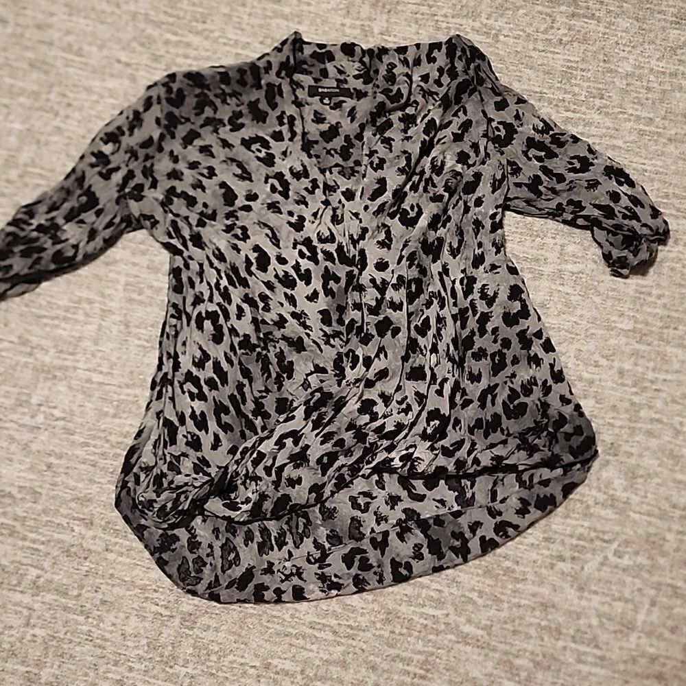Babaton- front knot top